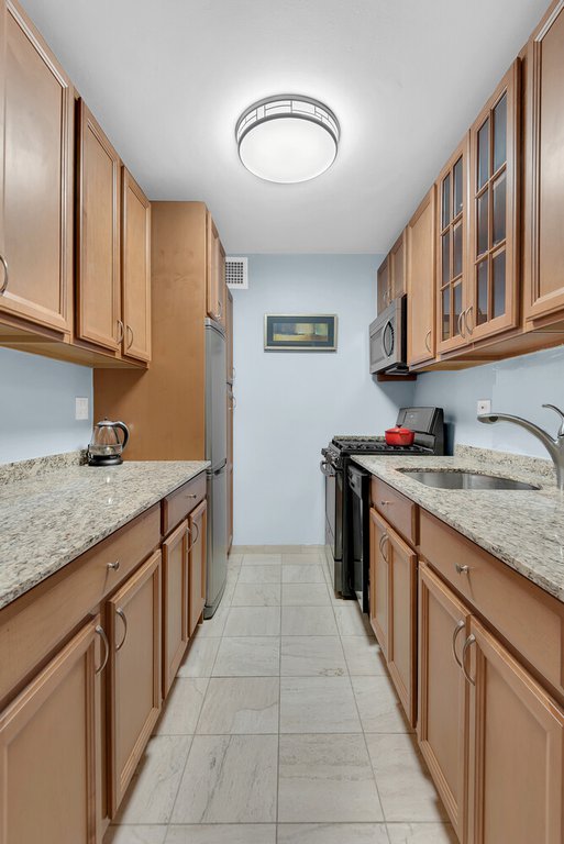 185 West End Avenue, Unit 12E photo 3