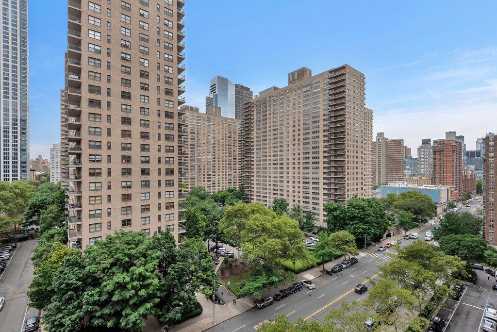 185 West End Avenue, Unit 12E photo 5