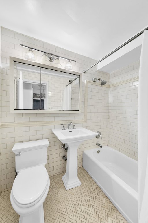 415 East 52nd Street, Unit 8MC photo 9
