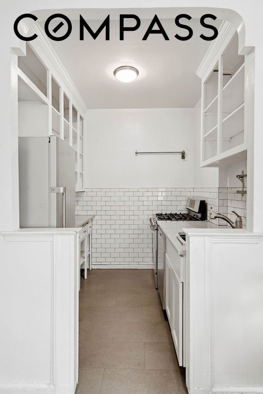 3636 Greystone avenue, Unit 4P photo 8