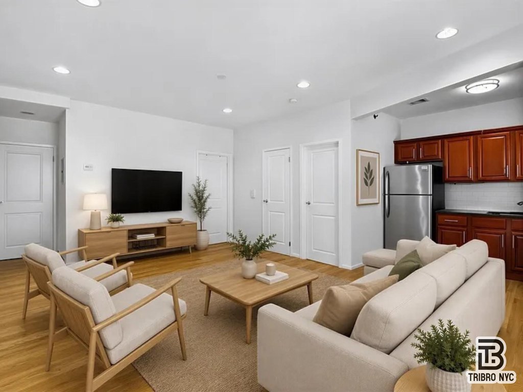 1289 Myrtle Avenue, Unit 4D photo 2
