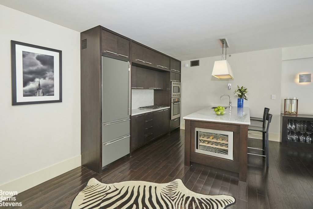 166 East 63rd Street, Unit 3E photo 5