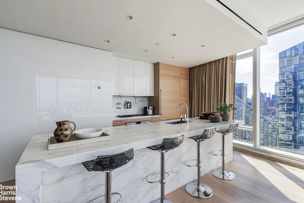 30 Riverside Boulevard, Unit 31A photo 2