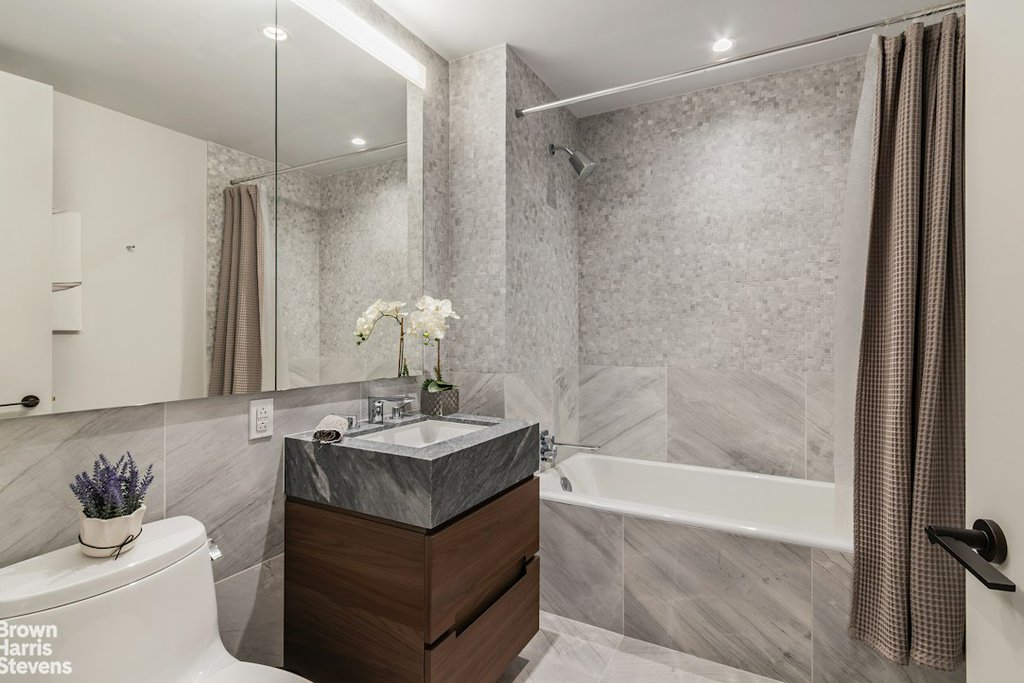 30 Riverside Boulevard, Unit 31A photo 8