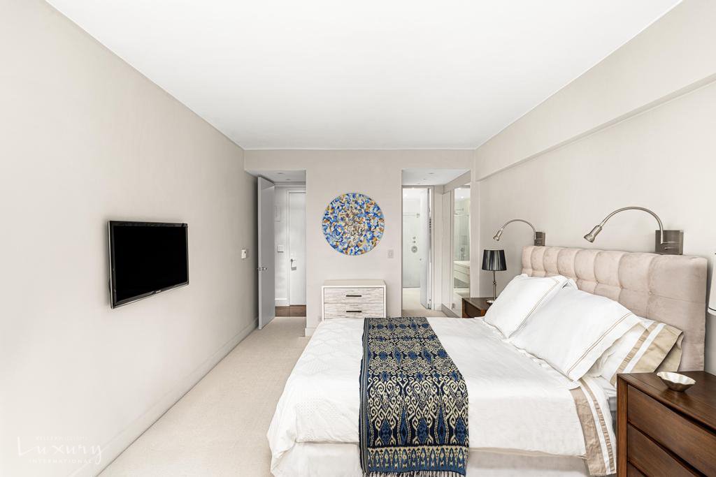 58 West 58th Street, Unit 19A photo 10