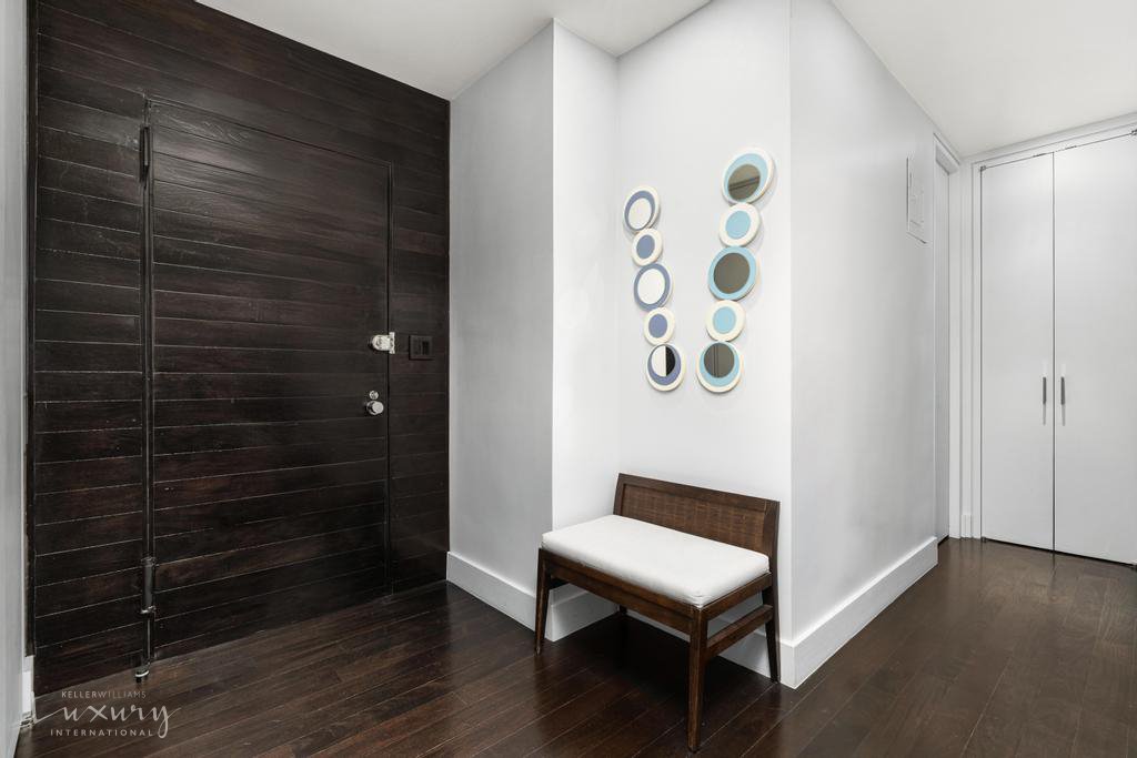 58 West 58th Street, Unit 19A photo 13