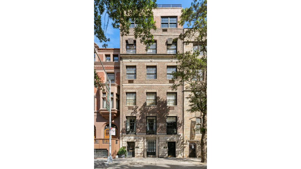 25 East 69th Street, Unit 4B photo 10