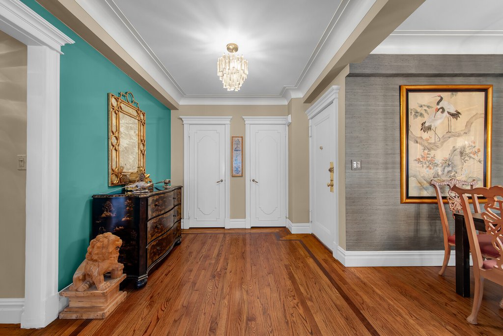 1056 Fifth Avenue, Unit 12E photo 4