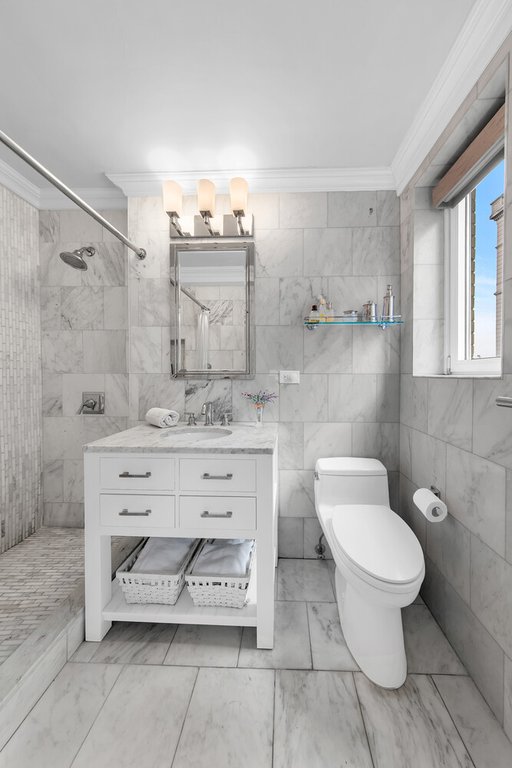 1056 Fifth Avenue, Unit 12E photo 7
