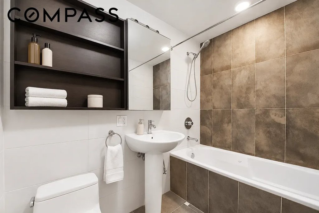 3112 Emmons avenue, Unit 209 photo 6