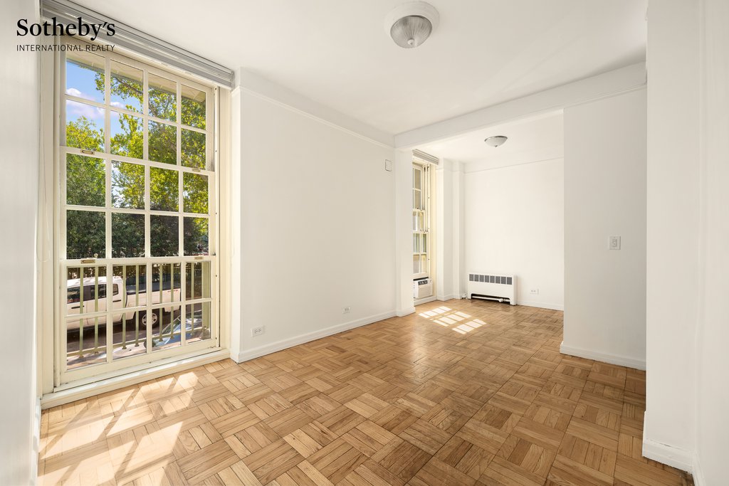 516 East 78th Street, Unit 1N photo 2