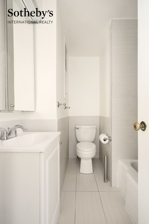 516 East 78th Street, Unit 1N photo 17