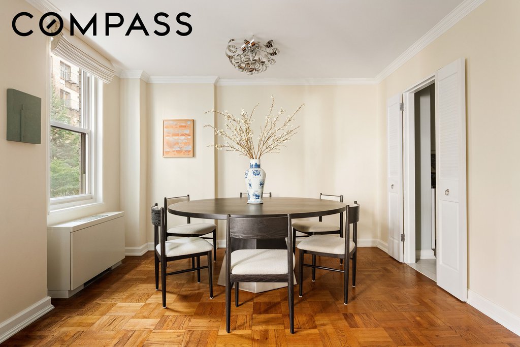 207 East 74th Street, Unit 2L photo 5