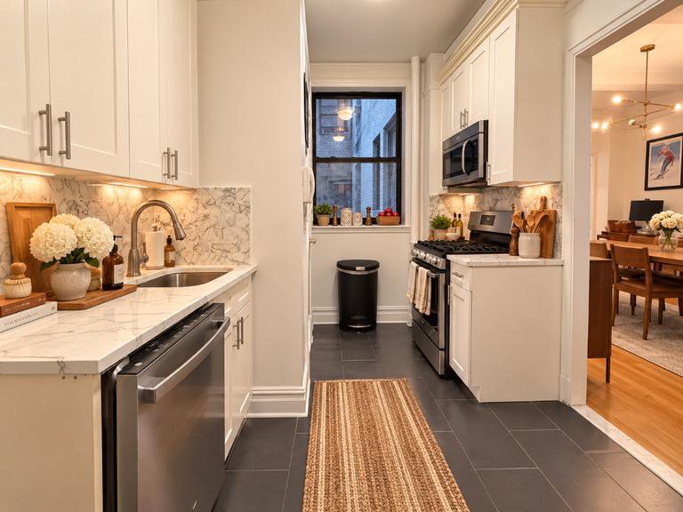 200 West 90th Street, Unit 4B photo 2