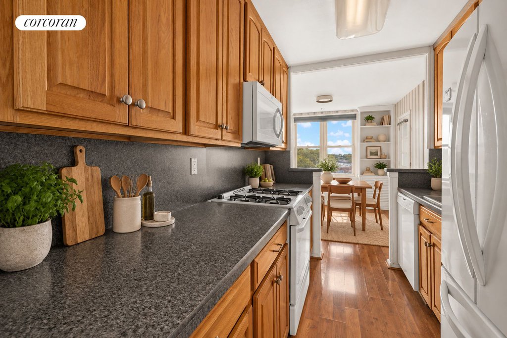 2711 Avenue X, Unit 5C photo 3