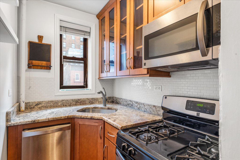 400 West 58th Street, Unit 5G photo 6