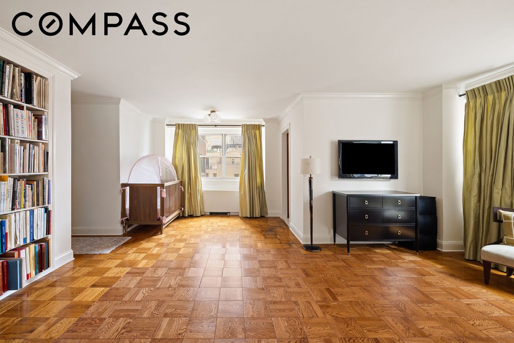 123 East 75th Street, Unit 11B photo 4