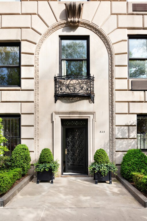 834 Fifth Avenue, Unit MAIS/C photo 2