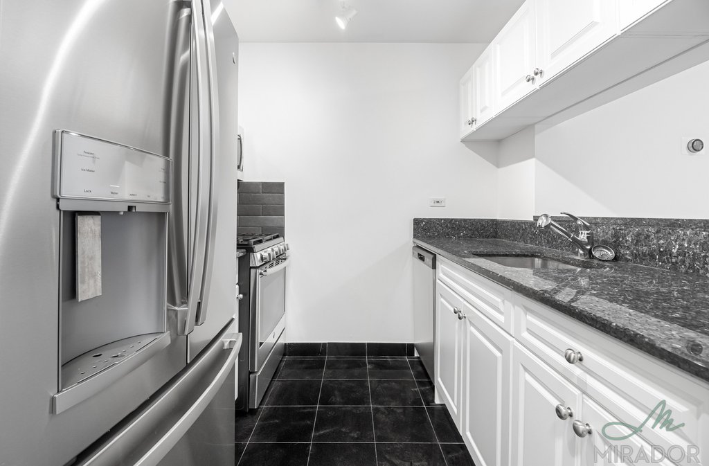 60 West 23rd Street, Unit 814 photo 7