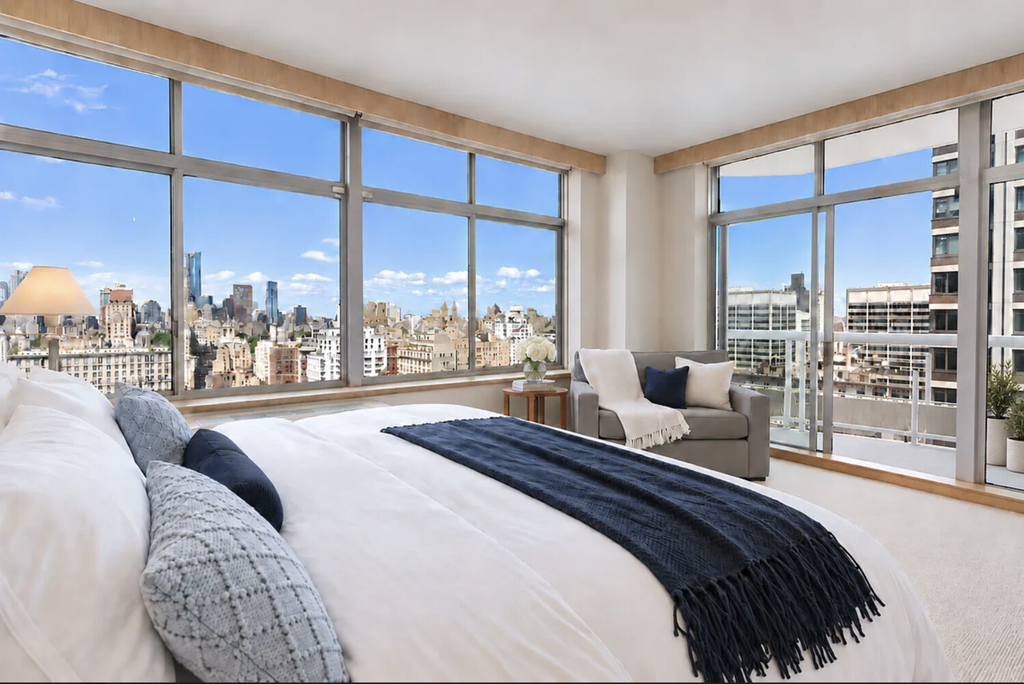 188 East 64th Street, Unit 2006 photo 12