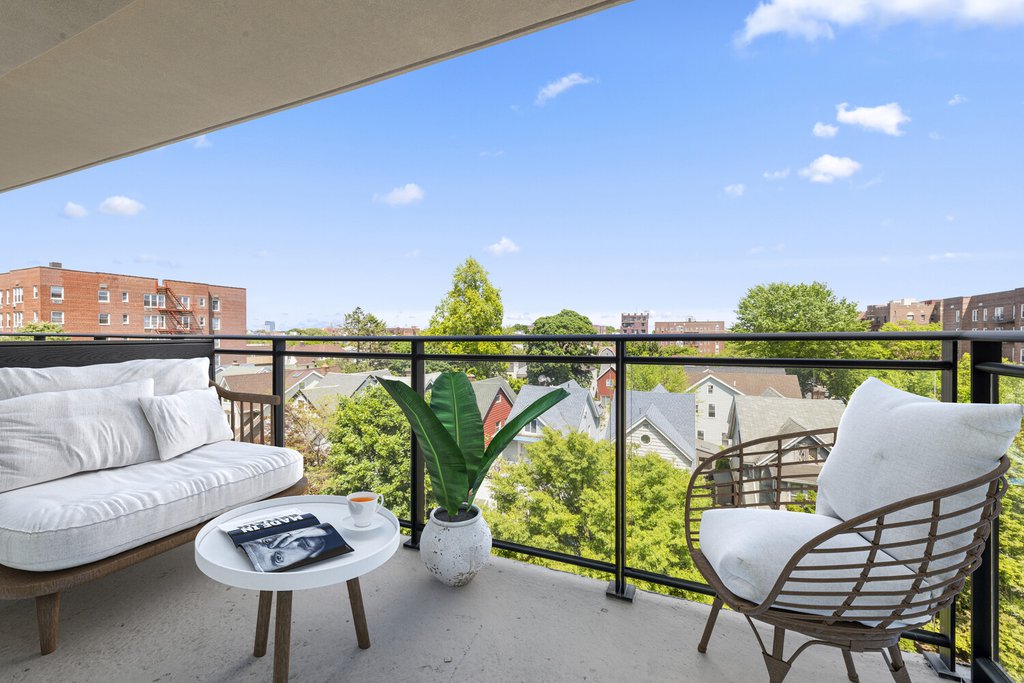 623 Avenue H, Unit 6C photo 2