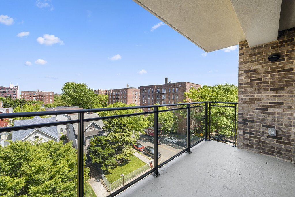623 Avenue H, Unit 6C photo 3