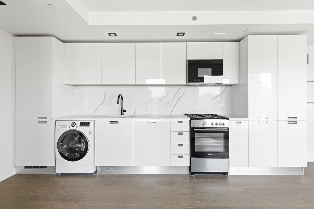623 Avenue H, Unit 6C photo 5