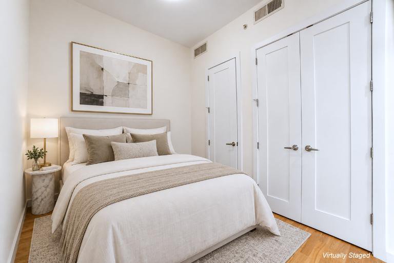 500 Fourth Avenue, Unit 4I photo 4