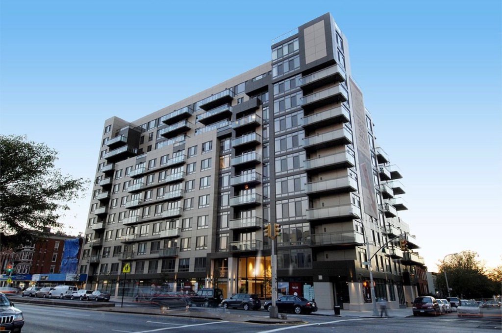 500 Fourth Avenue, Unit 4I photo 10