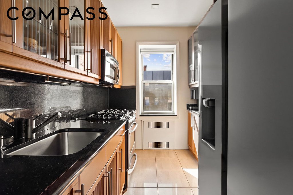79-01 35th Avenue, Unit 5C photo 6