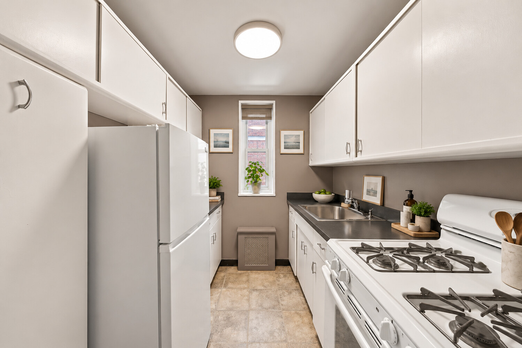 310 Lexington Avenue, Unit 15A photo 11