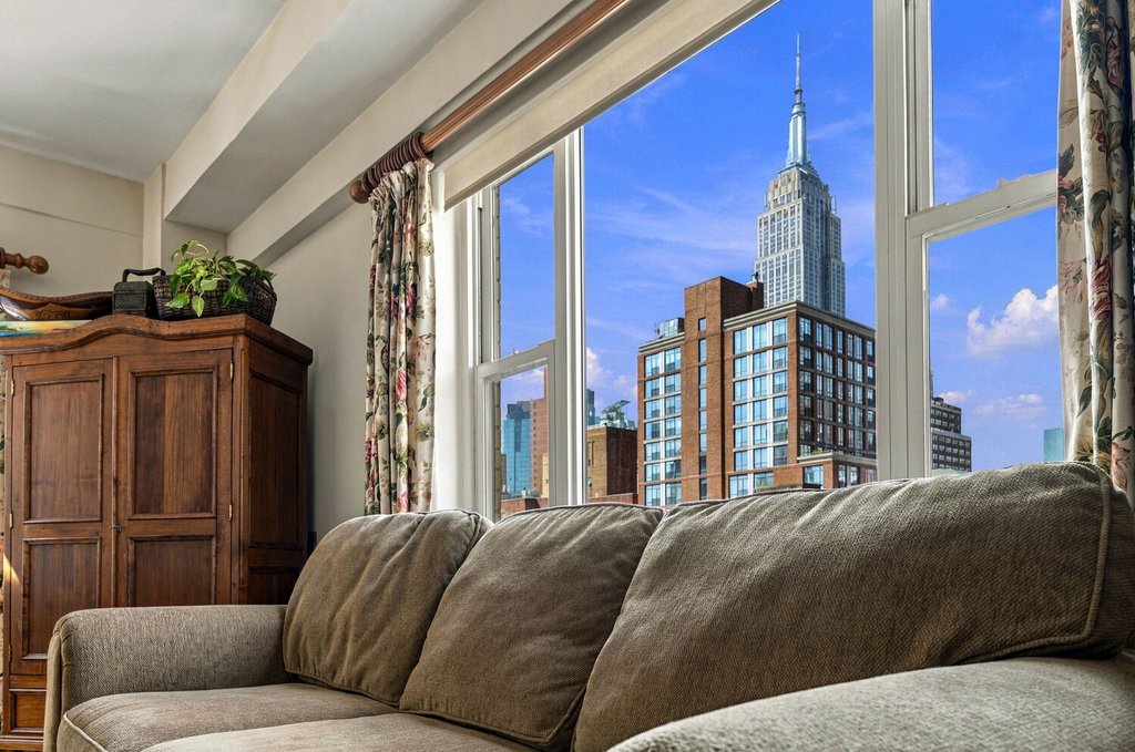 310 Lexington Avenue, Unit 15A photo 18