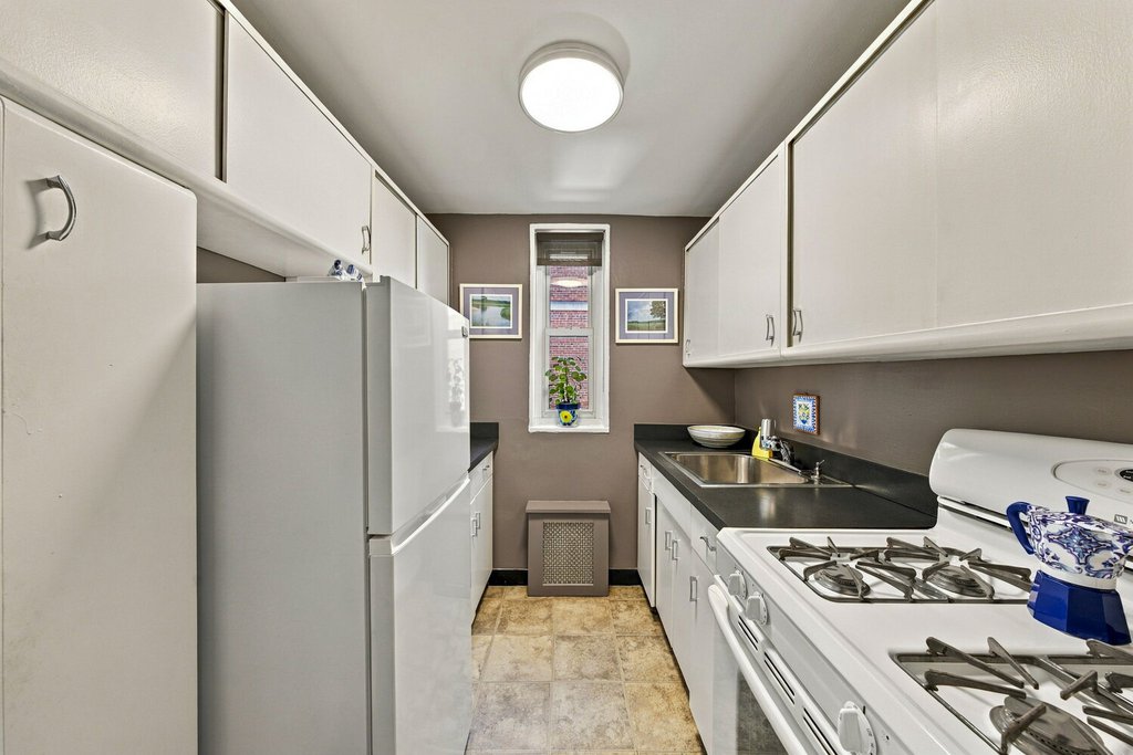 310 Lexington Avenue, Unit 15A photo 23