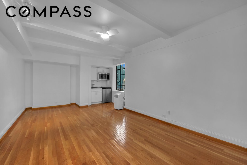 45 Tudor City Place, Unit 1316