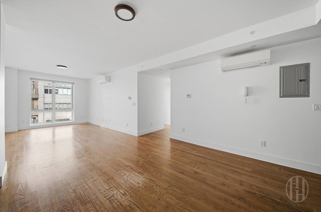 109-19 72nd Road, Unit 4E photo 5