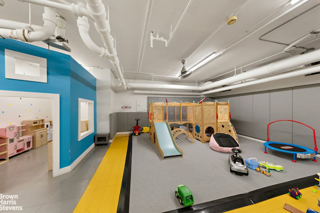 372 Central Park West, Unit 10R photo 15