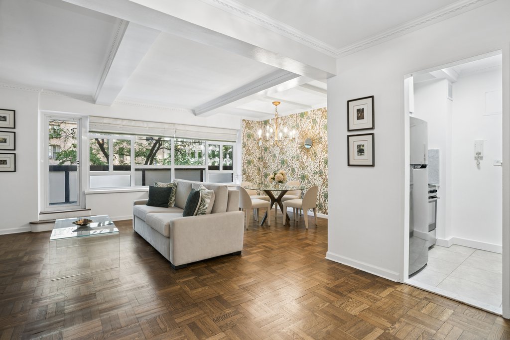 750 Park Avenue, Unit 3B photo 3