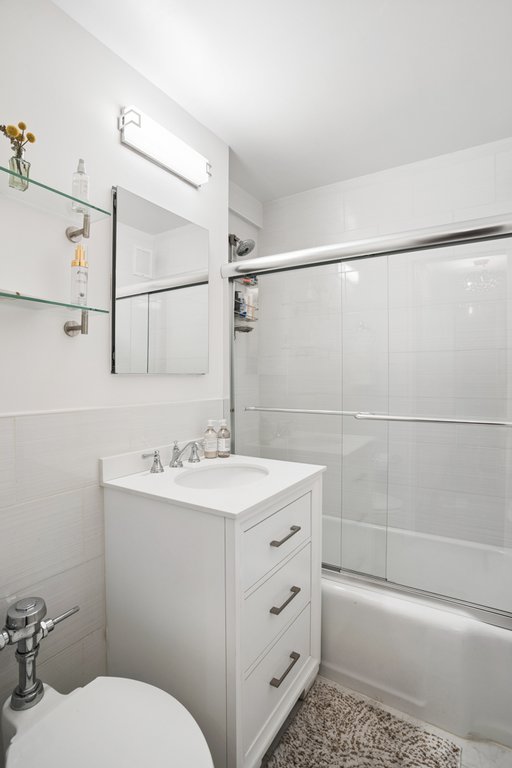 750 Park Avenue, Unit 3B photo 6