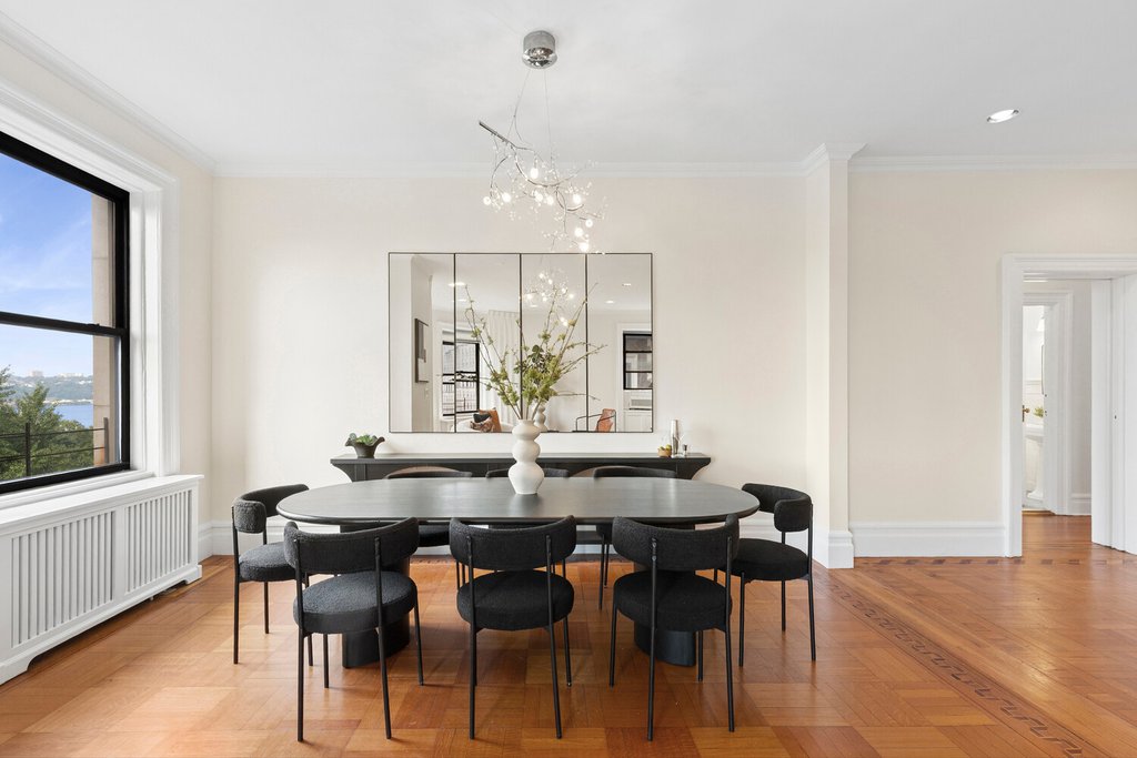 194 Riverside Drive, Unit 7D photo 3