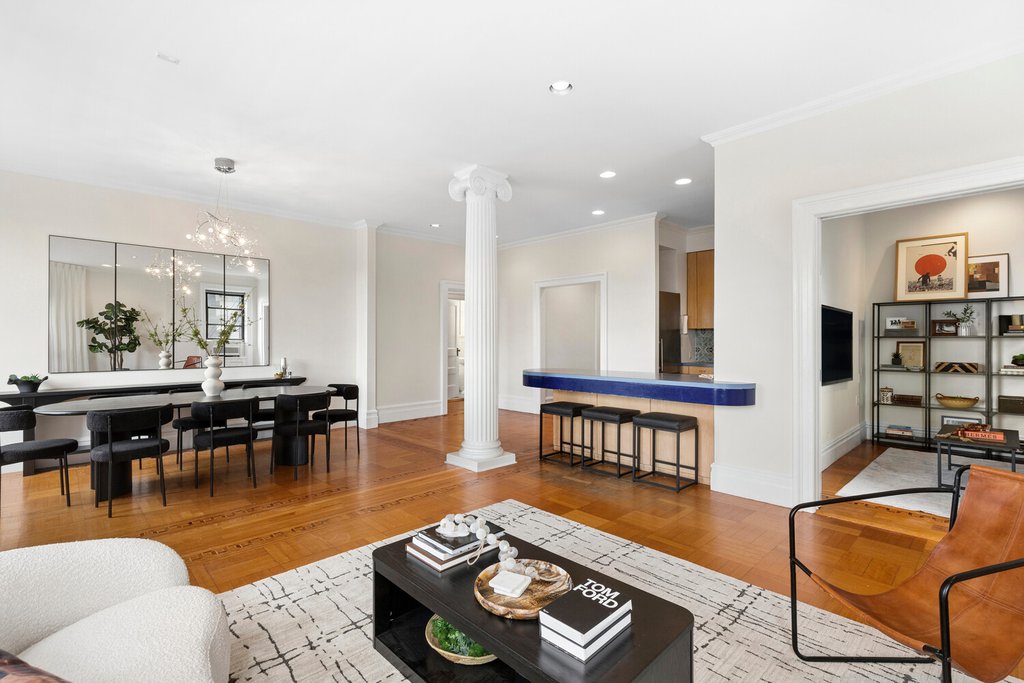 194 Riverside Drive, Unit 7D photo 4