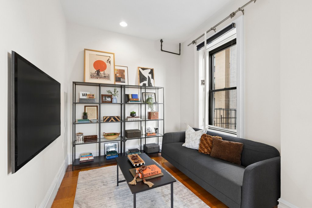 194 Riverside Drive, Unit 7D photo 5