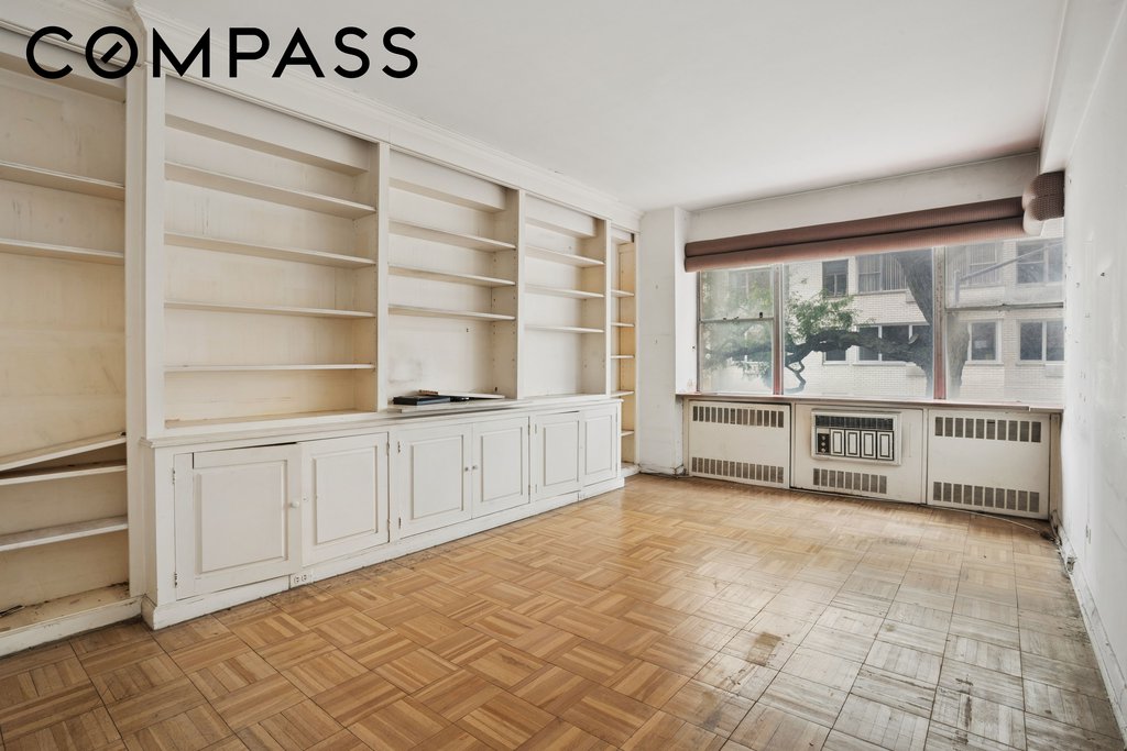 25 Sutton Place South, Unit 2N photo 9