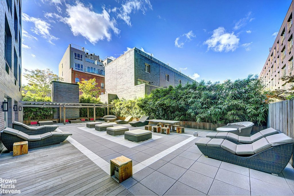 58 Metropolitan Avenue, Unit 2G photo 14