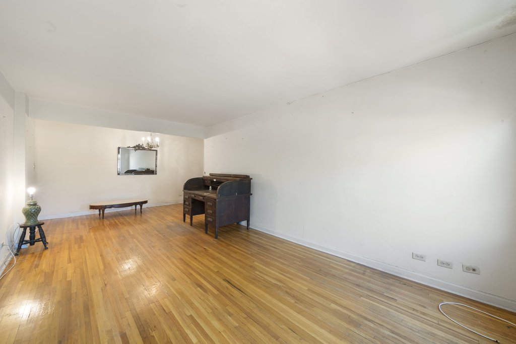 221 McDonald Avenue, Unit 4N photo 7