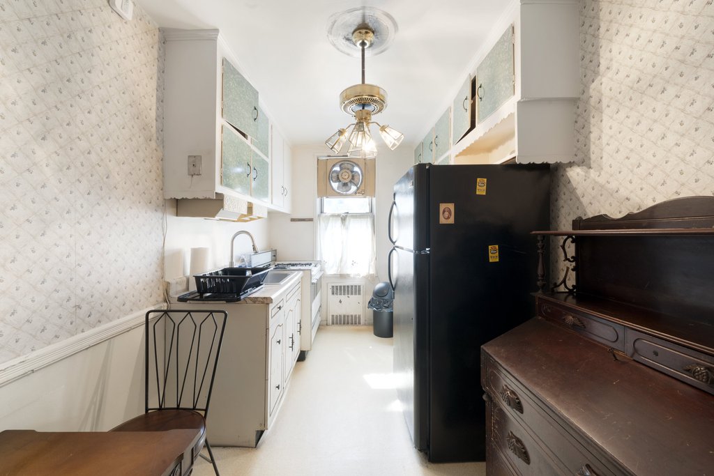 221 McDonald Avenue, Unit 4N photo 12