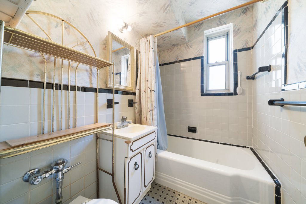 221 McDonald Avenue, Unit 4N photo 18