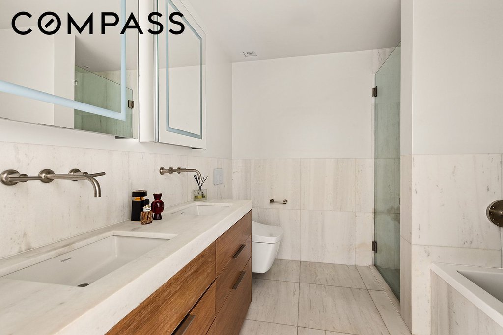 101 Wall Street, Unit 22A photo 8