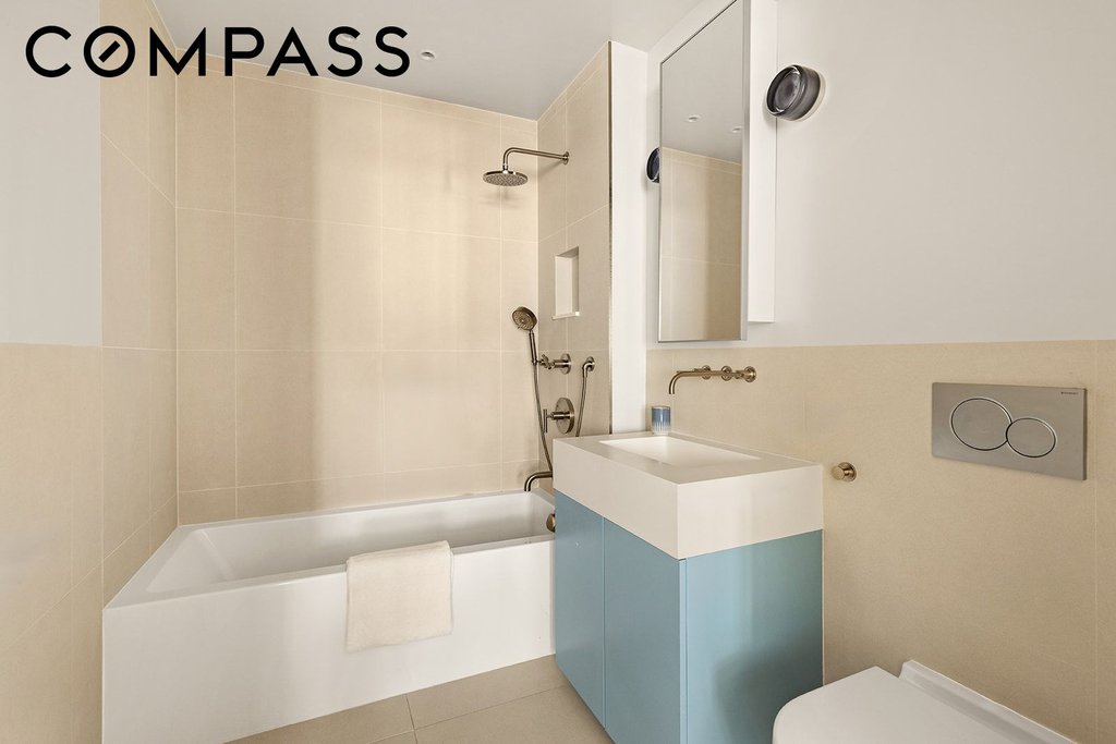 101 Wall Street, Unit 22A photo 12