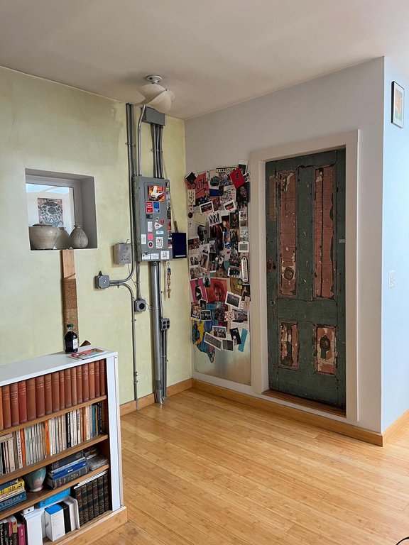 402 West 40th Street – For Sale photo 3