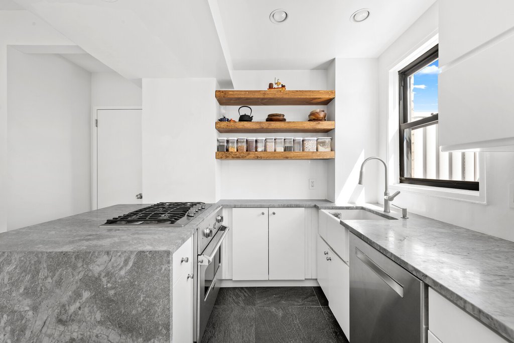 205 East 77th Street, Unit PHA photo 9